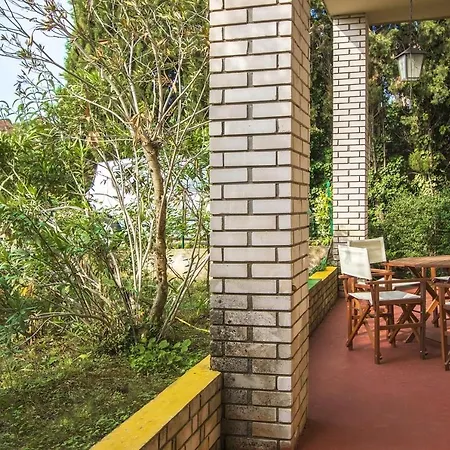 Apartman For Families With Children Valbandon, - 11601 *